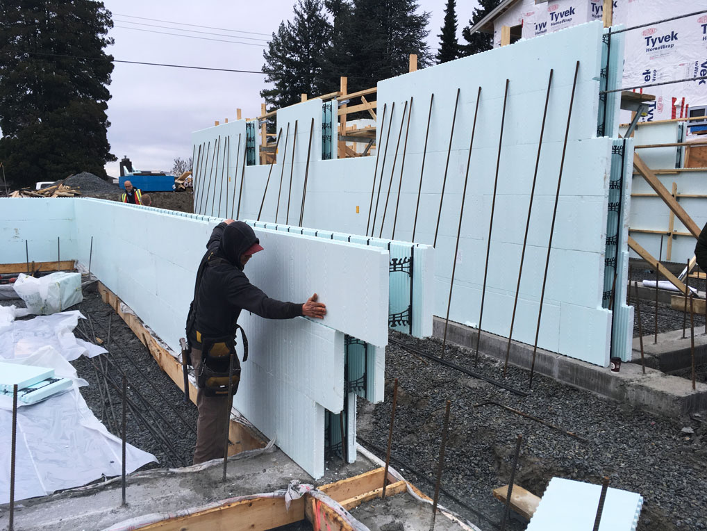 Installing the third level of ICF